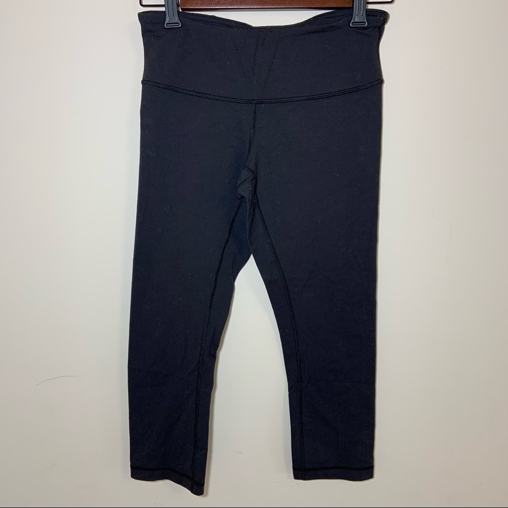 Lululemon Black Capri Leggings Sz 6
